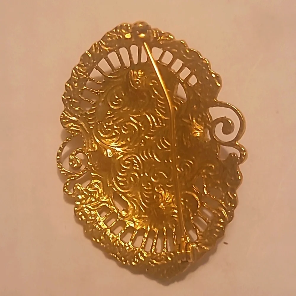 Brooch 80s Vintage Gold Plated with Large Clear middle stone